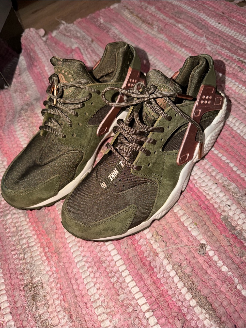 Nike Olive Green and Brown Casual Sneakers huaraches